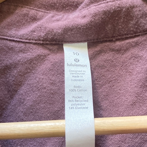 Lululemon | Full Day Ahead Cozy Button-Down Shirt - 10, Mauve - Picture 5 of 7